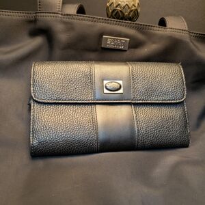 Esprit Elegant Black Wallet and Tote Combo